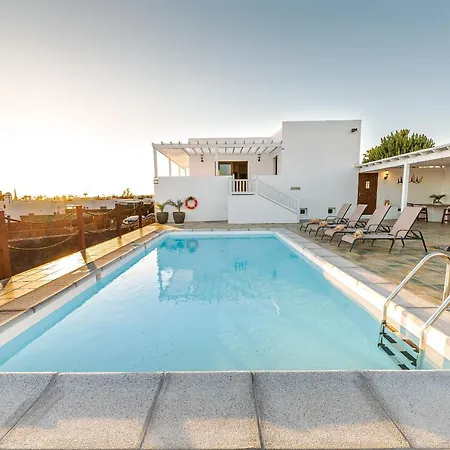 فيلة Sea Moon Lanzarote بلايا بلانكا